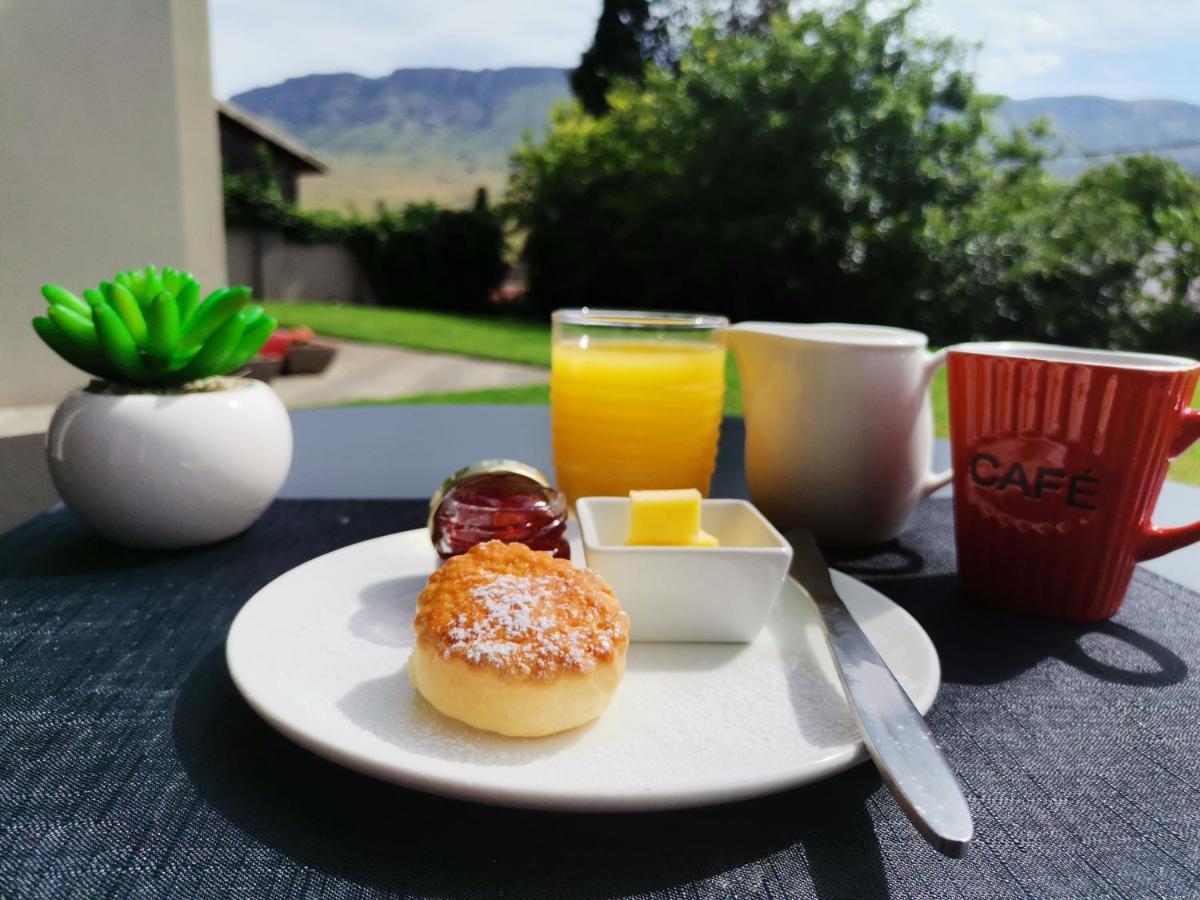 The Raz Bed & Breakfast Harrismith Bagian luar foto
