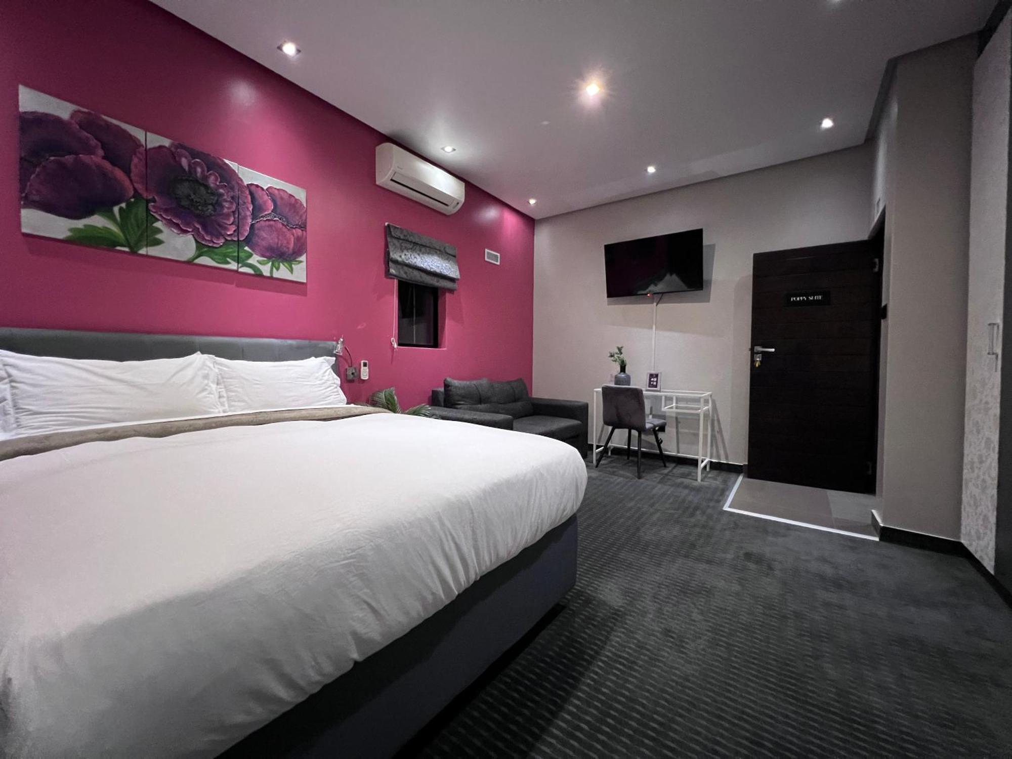 The Raz Bed & Breakfast Harrismith Bagian luar foto